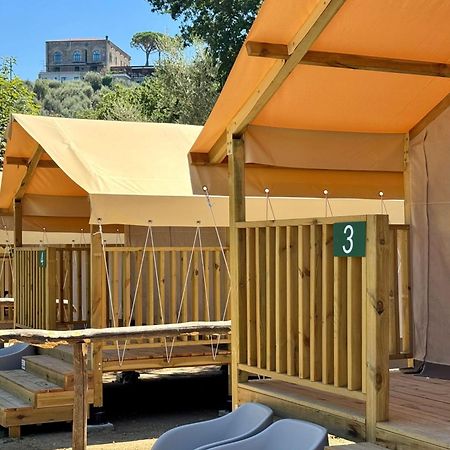 Hostel & Glamping Santa Fortunata 索伦托 外观 照片