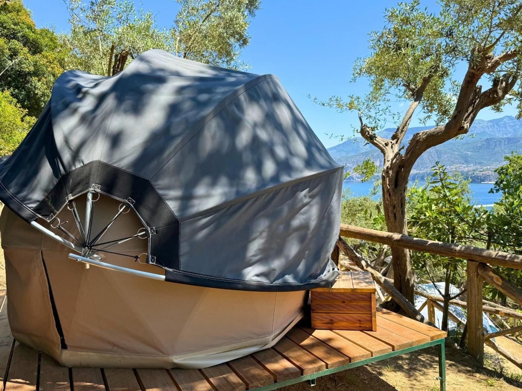 Hostel & Glamping Santa Fortunata 索伦托 外观 照片